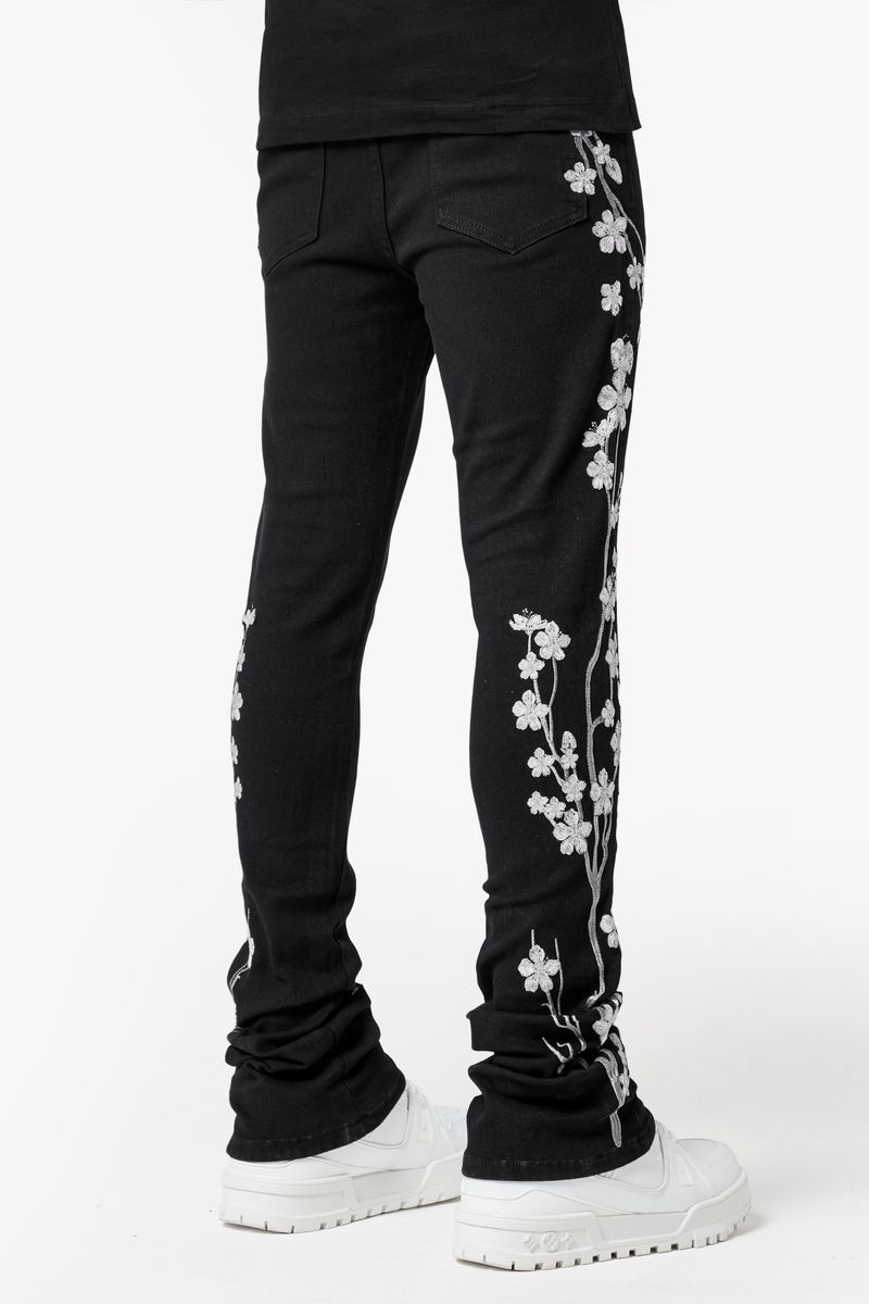 98% cotton and 2% elastane for ideal wearing comfort