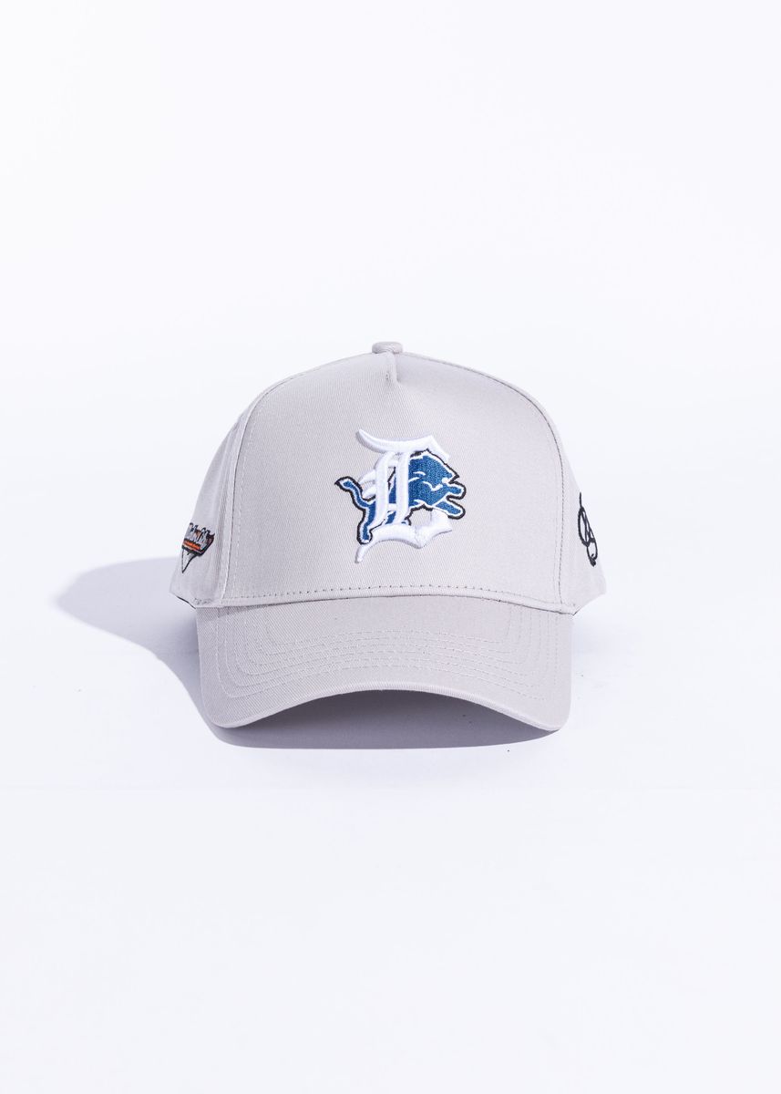 Silver snapback hat with Ligers reference design, featuring a bold and eye-catching style (REF595)