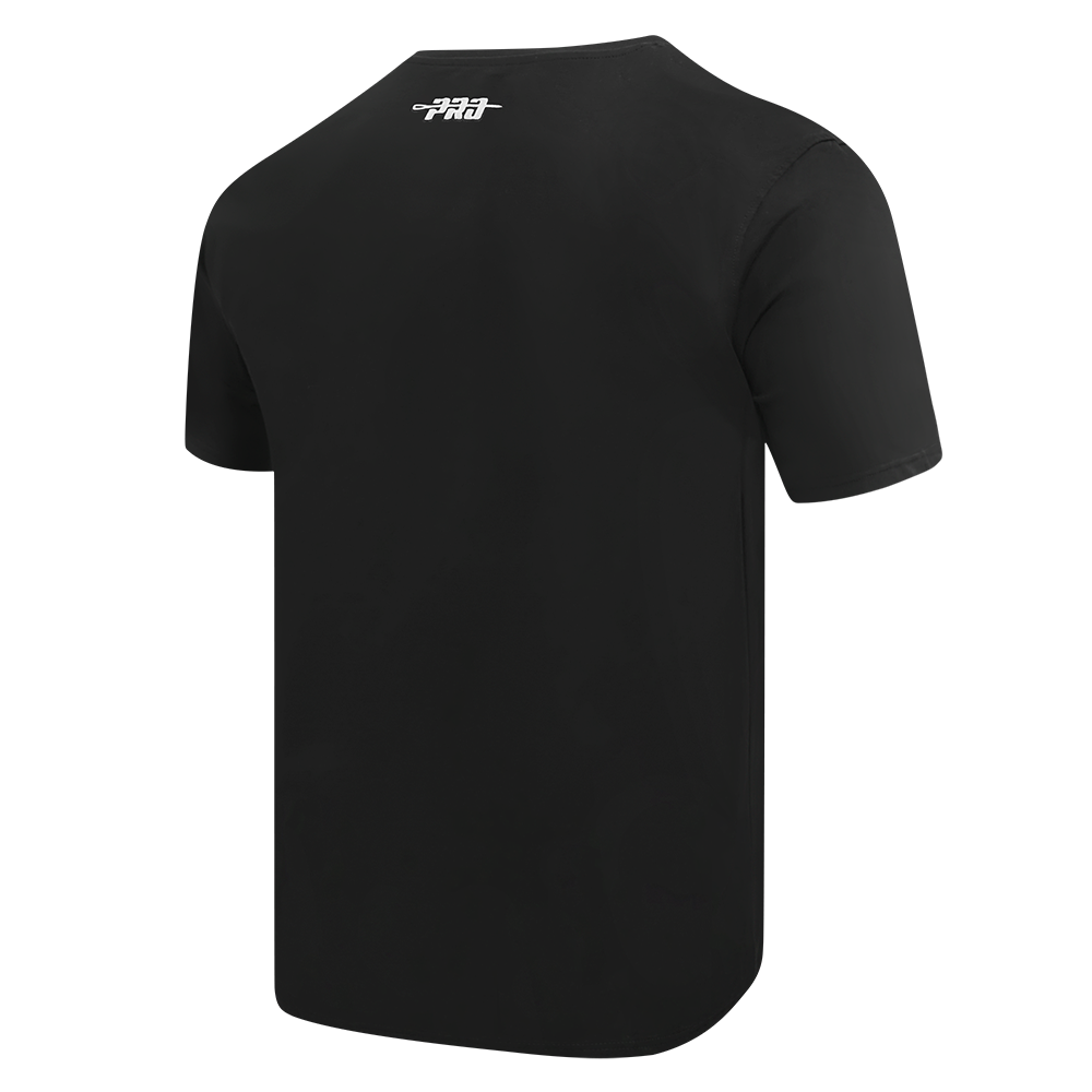 San Francisco Giants black men's short sleeve souvenir T-shirt showcasing team graphics