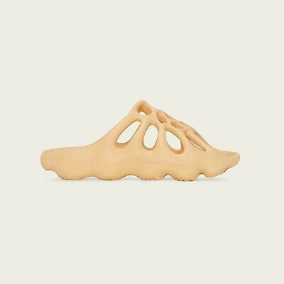Adidas Yeezy 450 Slide in Cream color, a sleek and comfortable sandal perfect for everyday wear