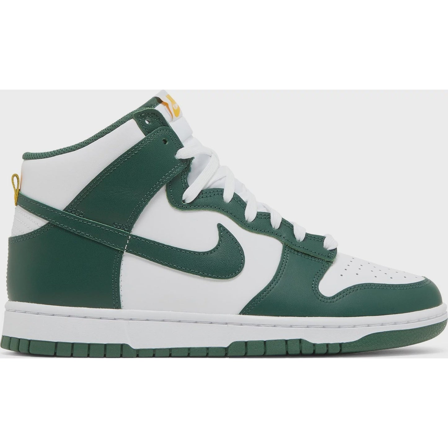 Nike Dunk High - Australia, a stylish and iconic sneaker featuring the Australian flag and unique design elements
