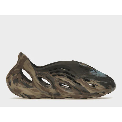 High-performance Adidas Yeezy Foam RNR - MX Cinder running shoes in sleek black colorway