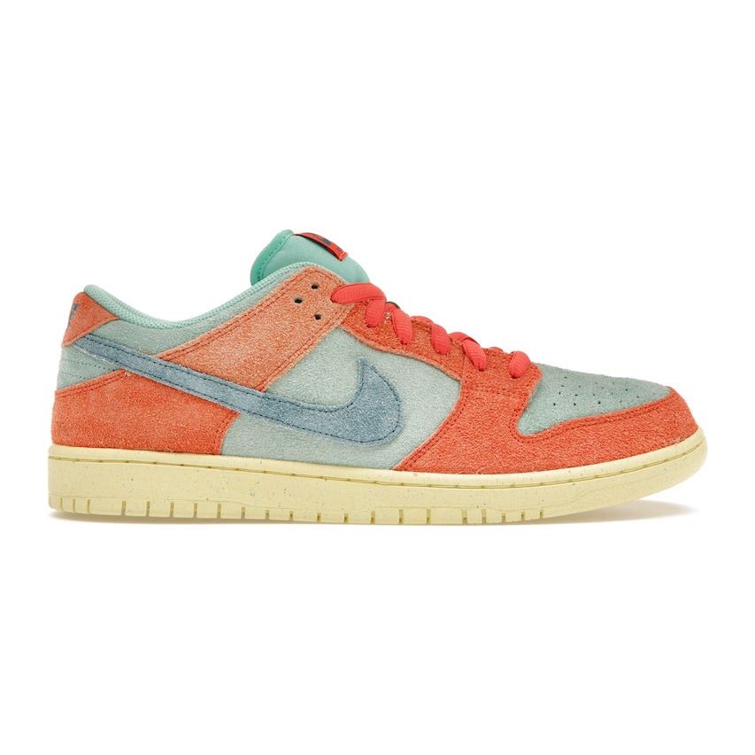 Nike SB Dunk Low - Orange Emerald Rise (DV5429-800) skateboard shoes with vibrant orange and green colors, perfect for street style and skateboarding enthusiasts
