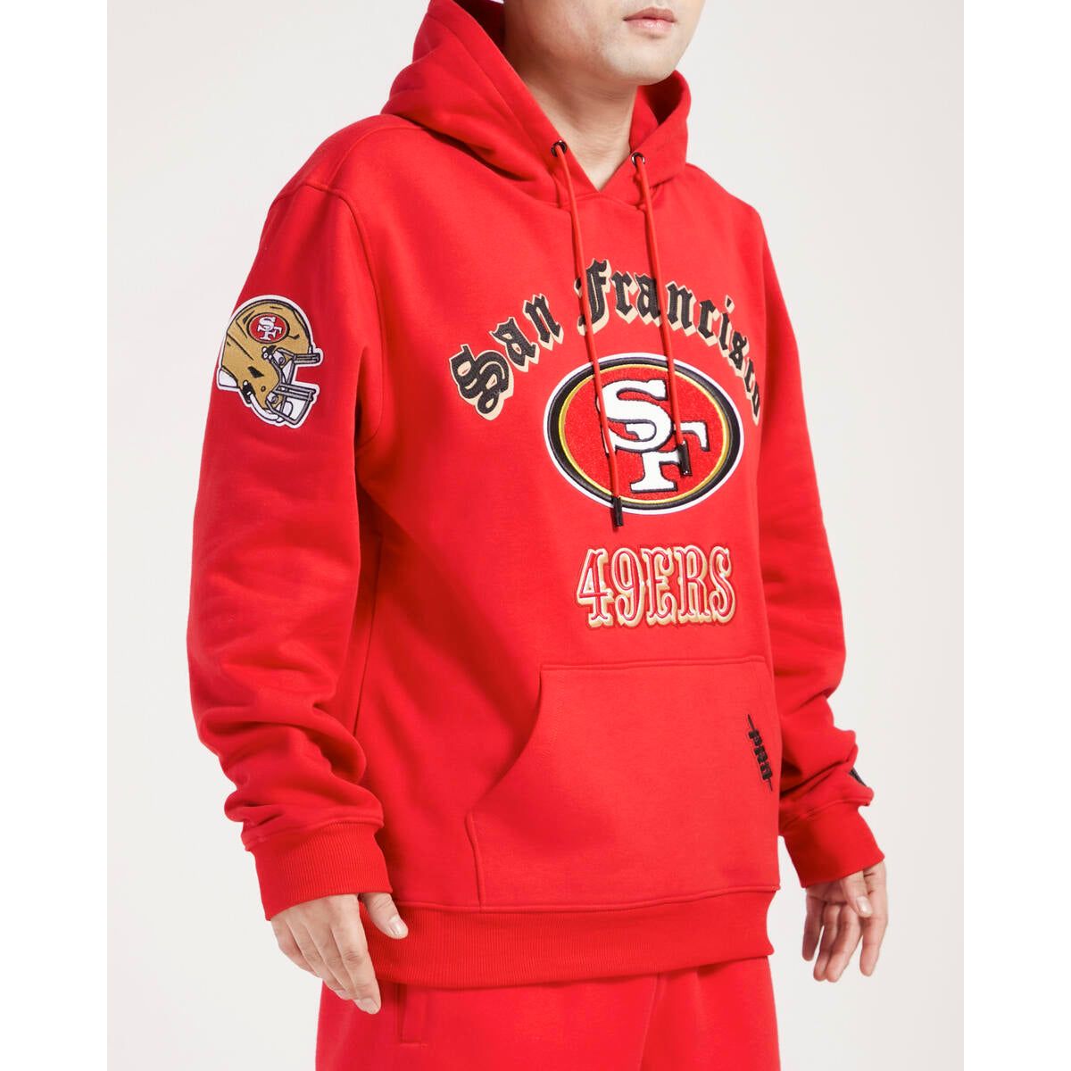 Pro Standard San Francisco 49ers Old English Hoodie - Red (FS45410346-RED)