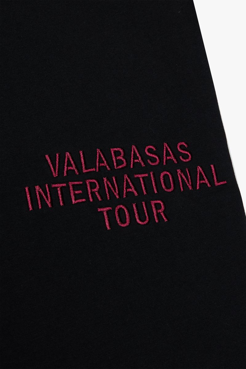 Valabasas Journey Black/Red Oversized Tee - a stylish and comfortable fashion statement