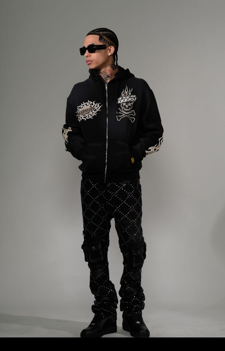 VC755 Black Denim jeans with flared leg and cargo pockets