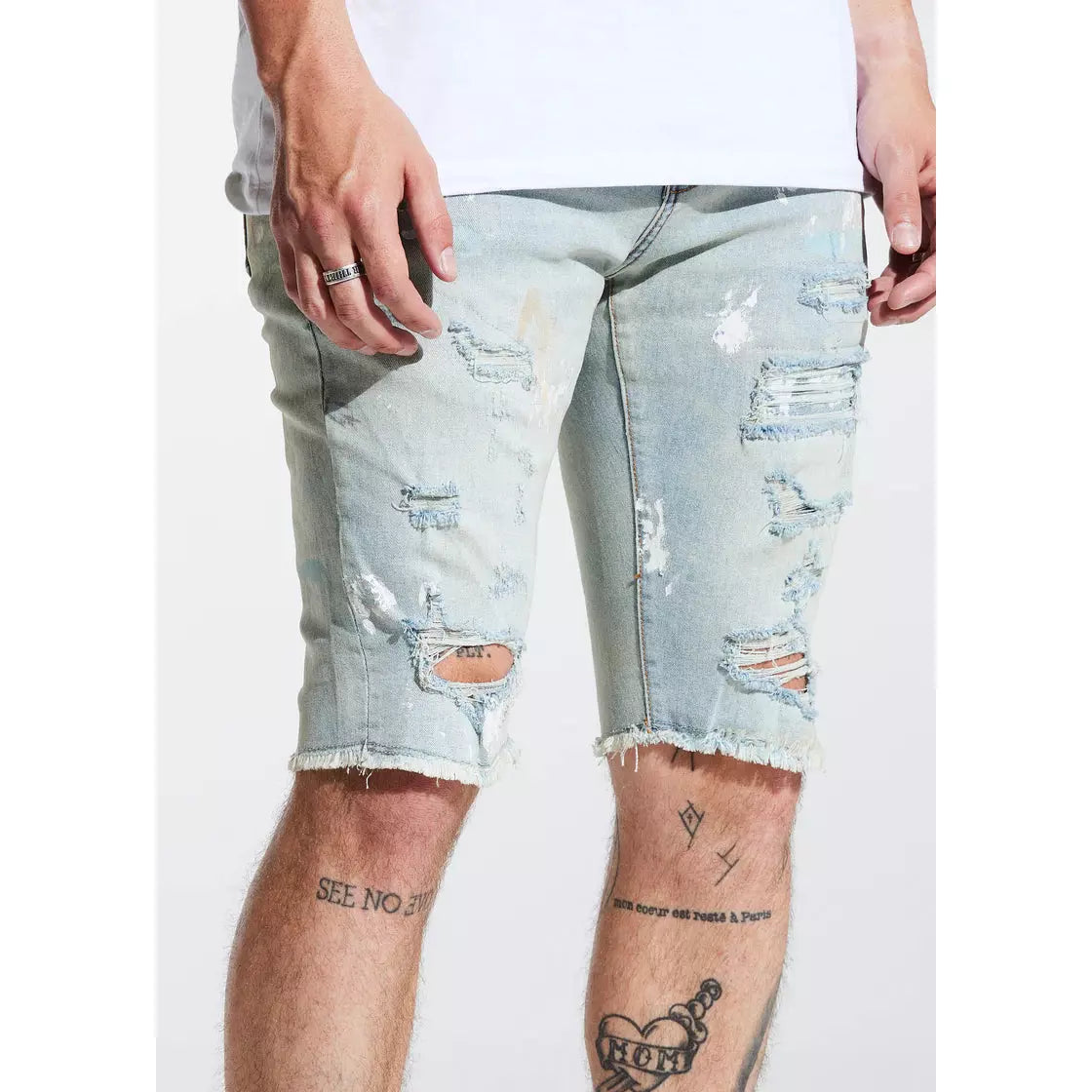 CryspSP221-105 shorts made of high-quality denim with button and zip fly