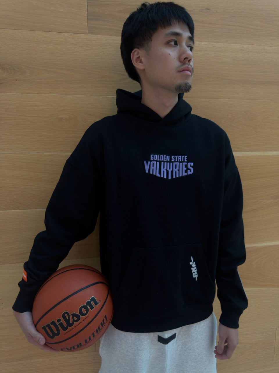 Pro Standard Golden State Valkyries Drop Shoulder Hoodie - Black (WGS570665-BLK)