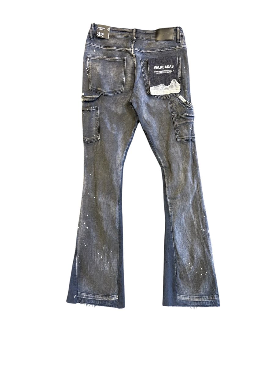 Close-up of Valabasas Stellar Night dark blue denim jeans showcasing stacked fabric details and high-quality stitching