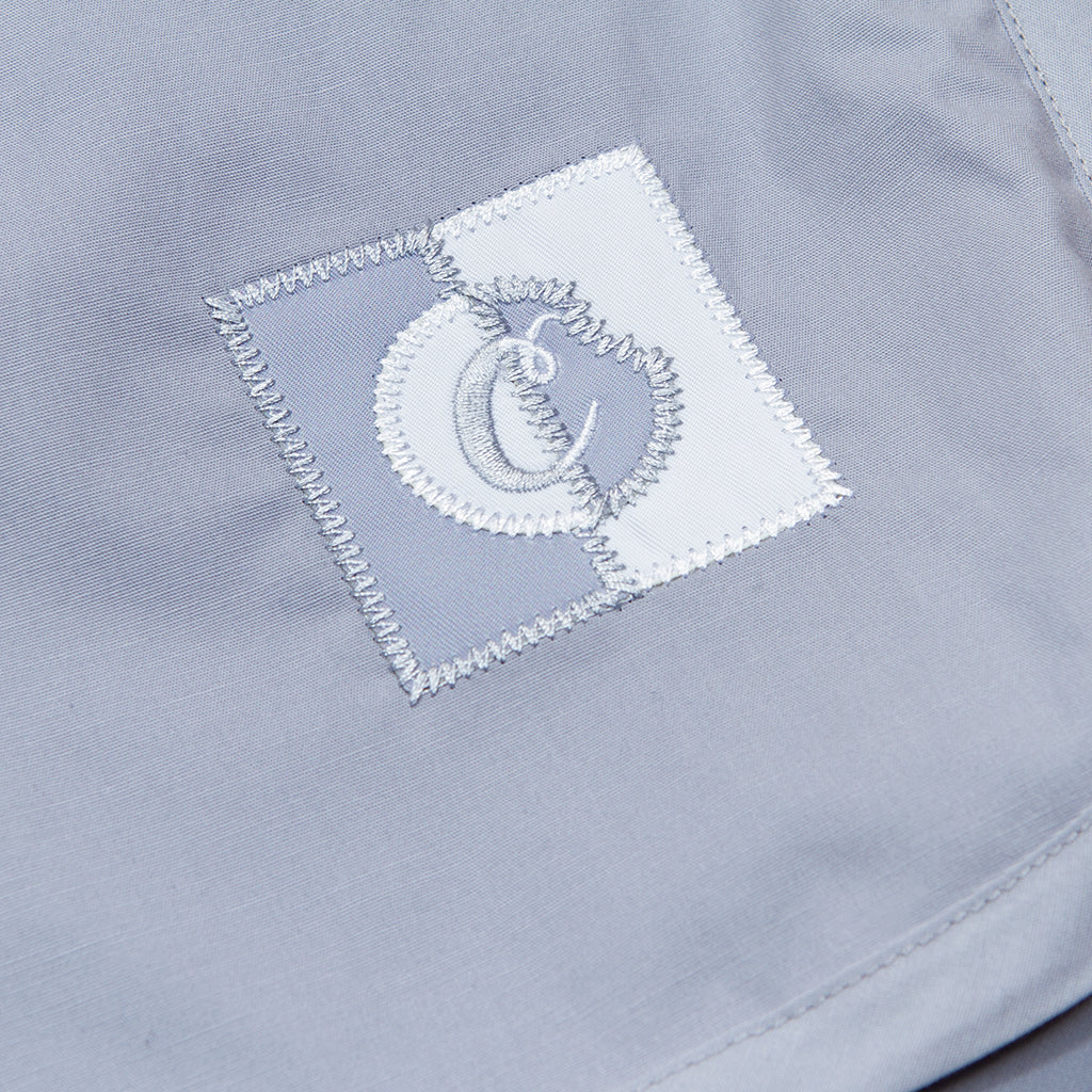  Stylish unisex grey shorts with drawstring and logo detail 